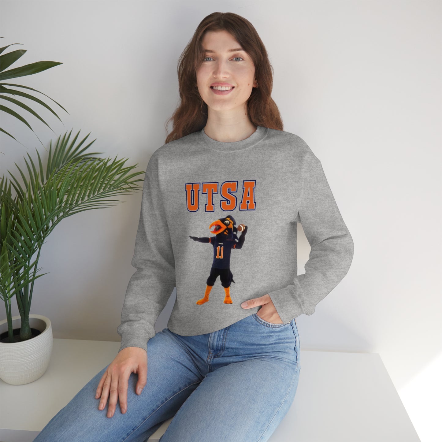 UTSA Mascot Roadrunner San Antonio Texas Unisex Heavy Blend Crewneck Sweatshirt