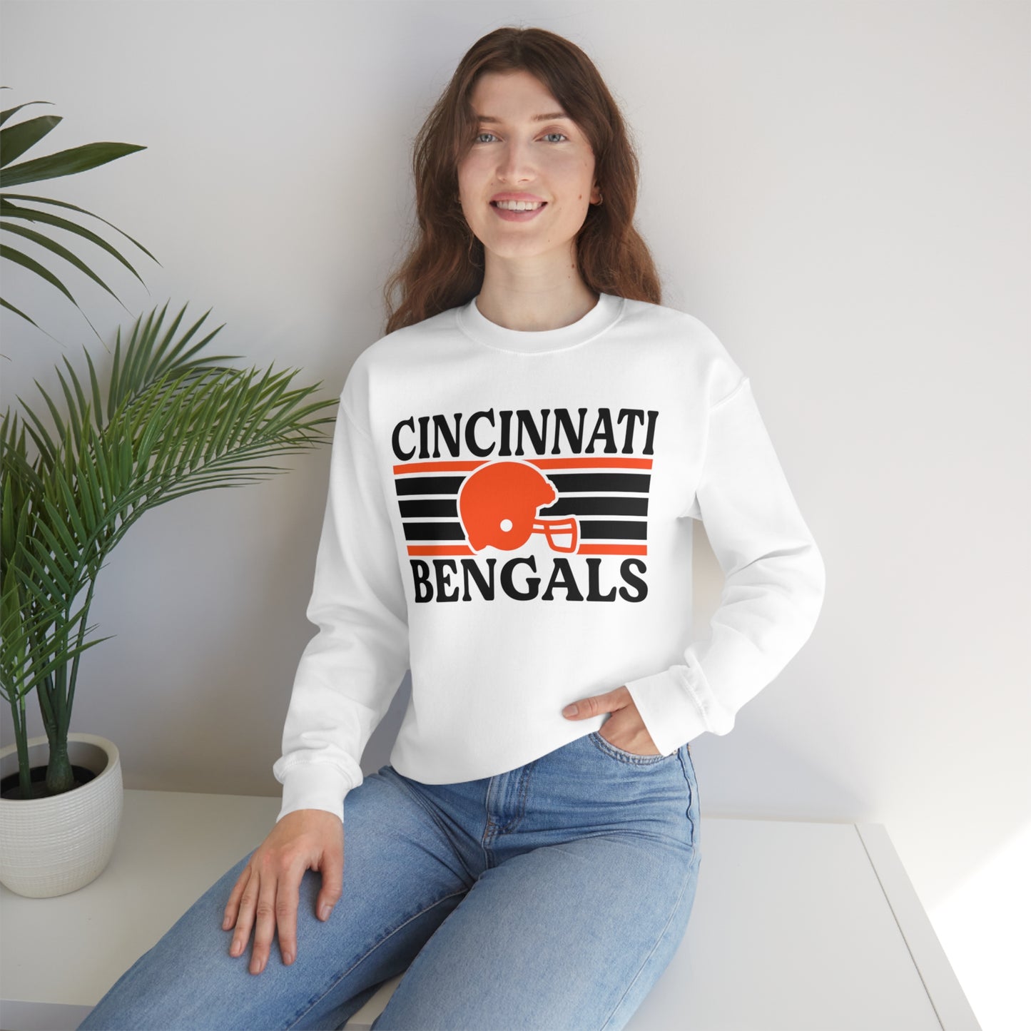 Retro Style Cincinnati Football Unisex Heavy Blend Crewneck Sweatshirt
